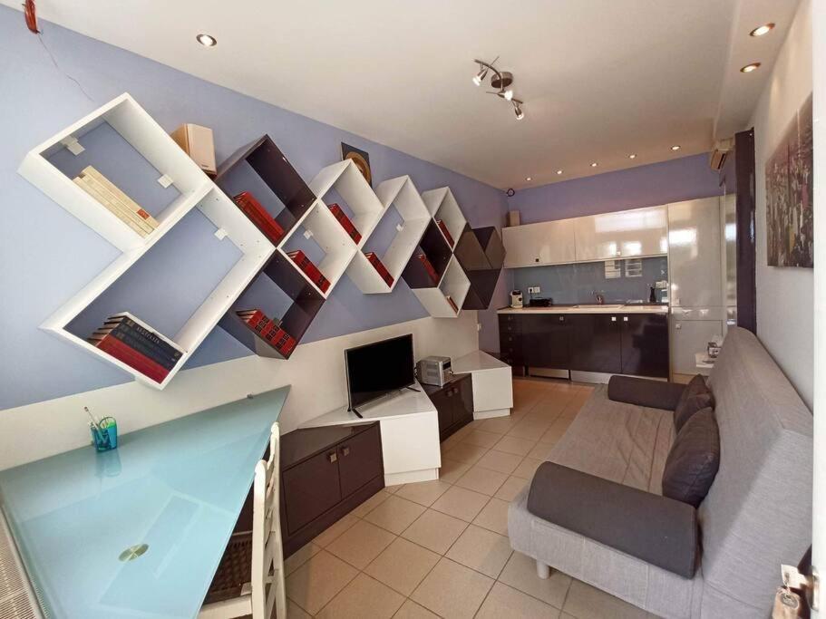 Takis & Machi House Apartment Rafina  Bagian luar foto